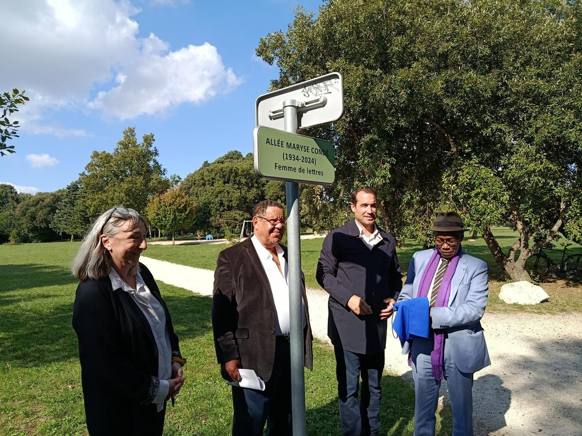 La Rochelle, Maryse Condé'yi bir sergi ve caddeyle onurlandırıyor