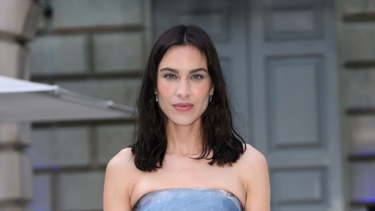 Endometriosedag: Alexa Chung over haar diagnose, de huidige stand van het onderzoek en hoop voor de toekomst