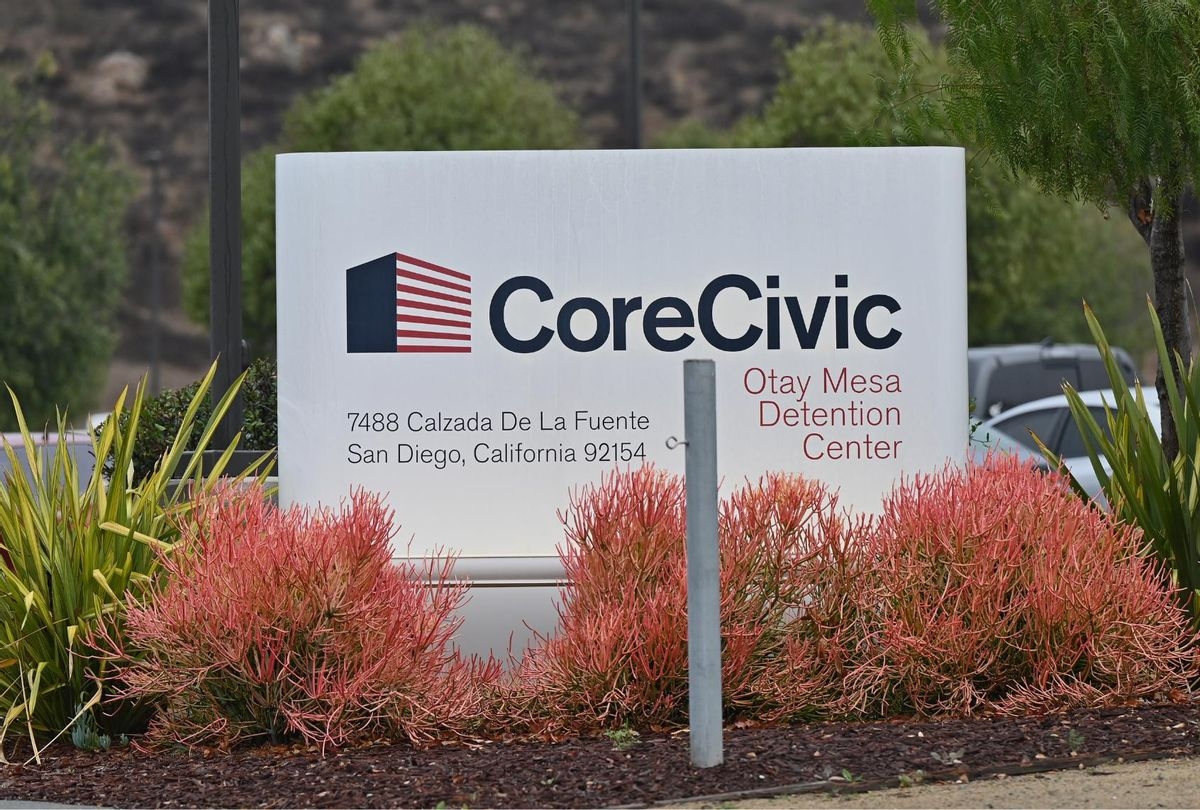 Частная тюремная фирма CoreCivic рассматривает программу Трампа по массовой депортации как «катализатор» роста