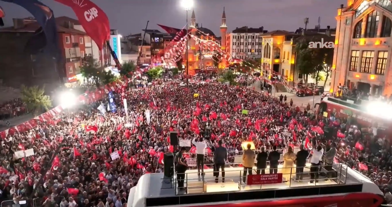 CHP's Aksaray rally | Özgür Özel: "I swear we will disband the Ak Toros gang."