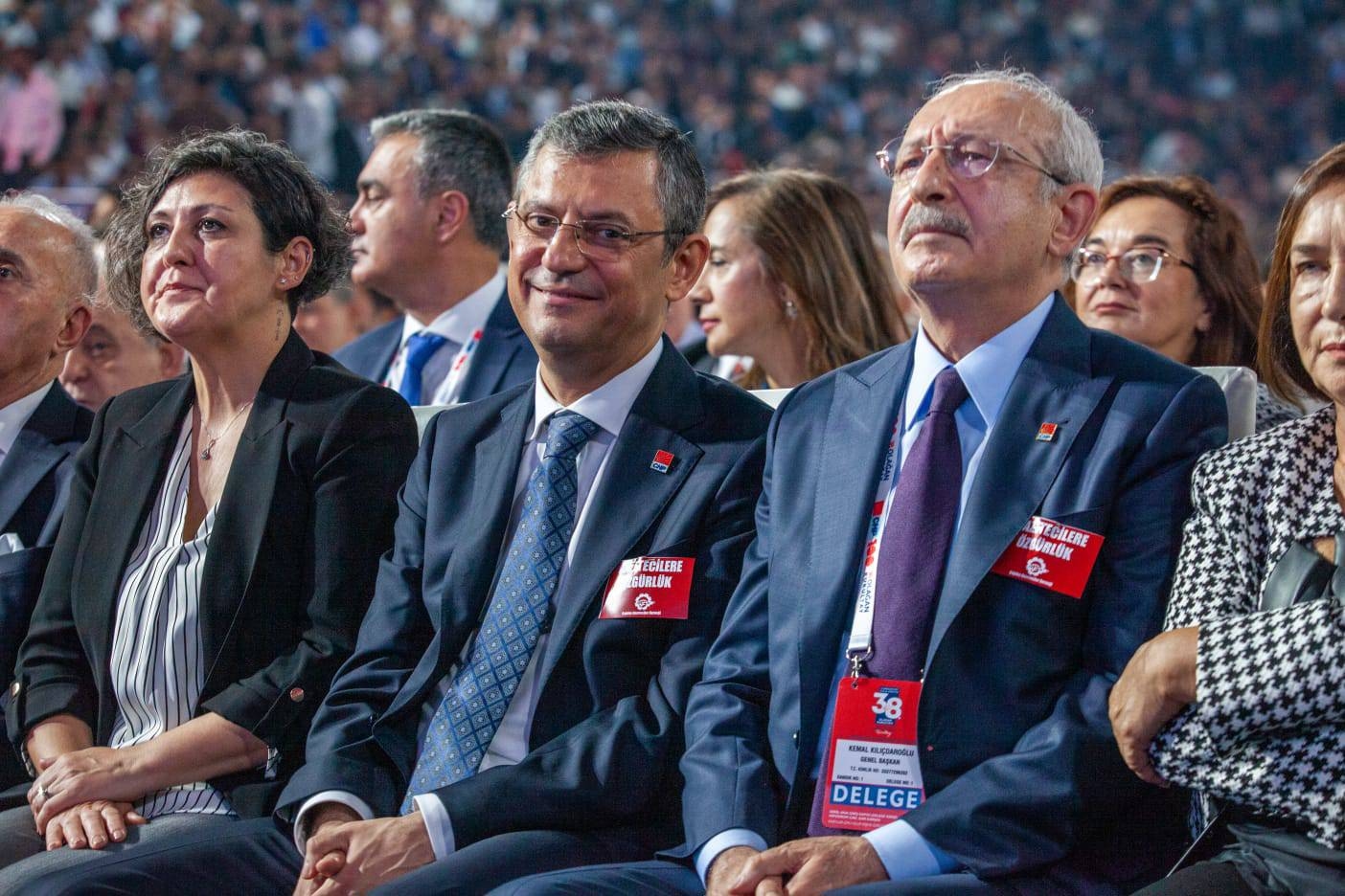 Turquia fixada em 15 de setembro: Nulidade absoluta no CHP ou continuação com Özgür Özel?