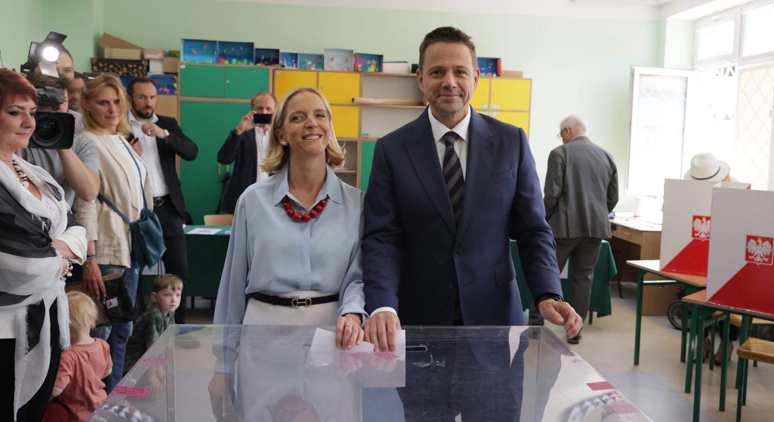 Losing Polish presidential candidate’s campaign encourages reporting of voting irregularities