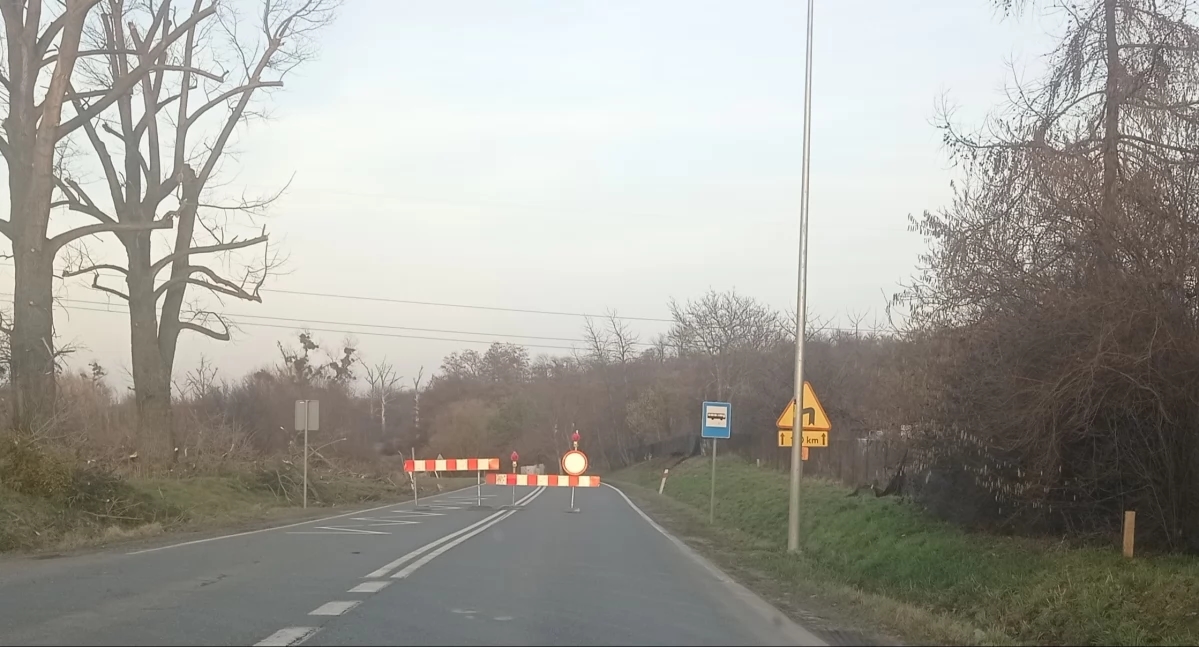 Cierre de la carretera entre Trzebnica y Cerekwica. Se ha ampliado el plazo para la finalización de la reconstrucción.