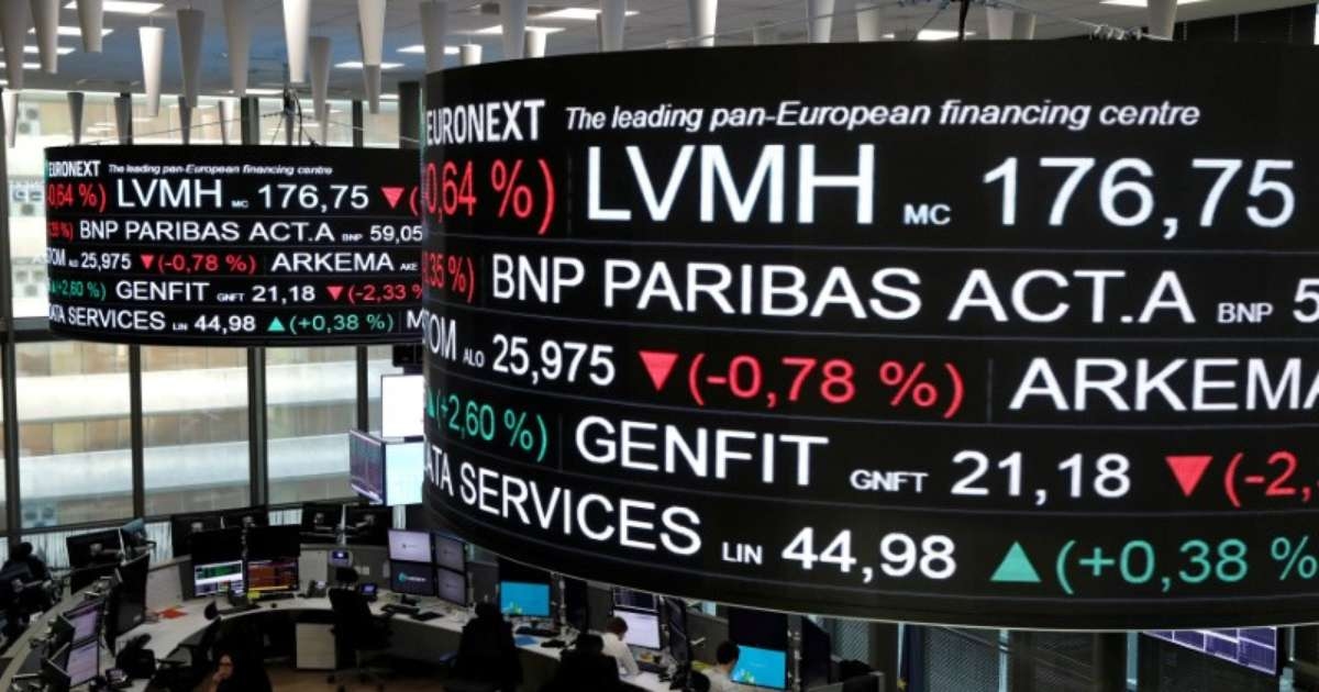 Le azioni europee arretrano dopo il rally di quattro sessioni, mentre gli utili deludono