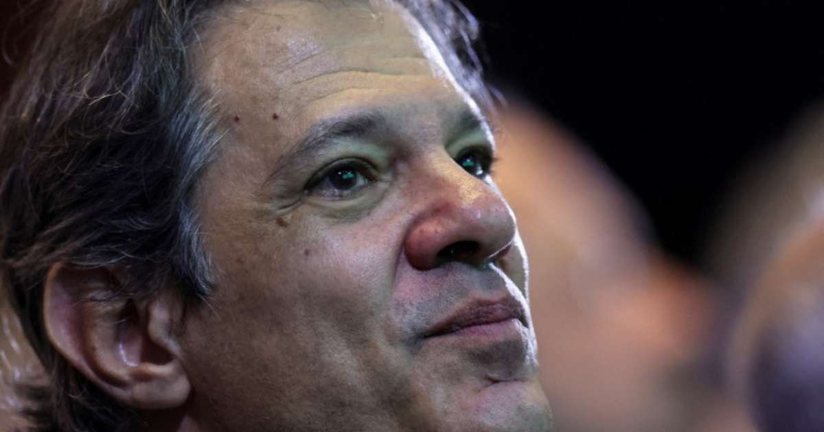 Haddad affirme que le Brésil cherche à dialoguer avec les États-Unis sur la hausse des tarifs douaniers et prépare une réunion avec le secrétaire au Trésor