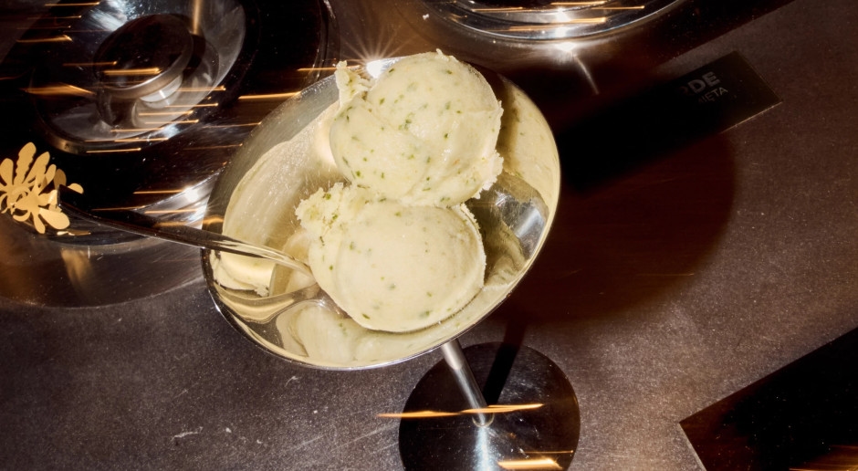 Lukullus x Guerlain hanno creato il sorbetto più profumato di Varsavia