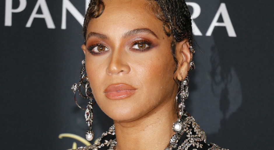 Rubati i brani inediti e i piani del tour di Beyoncé. La polizia avvia un'indagine.