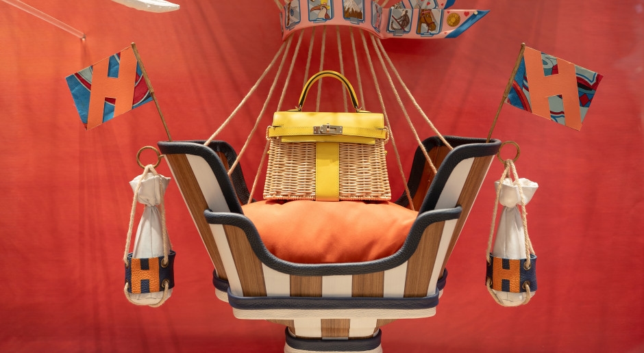 Cartier, Hermès, Dior – gigantes do luxo estão em busca de mão de obra. As feiras de outono oferecem oportunidades para jovens artesãos.