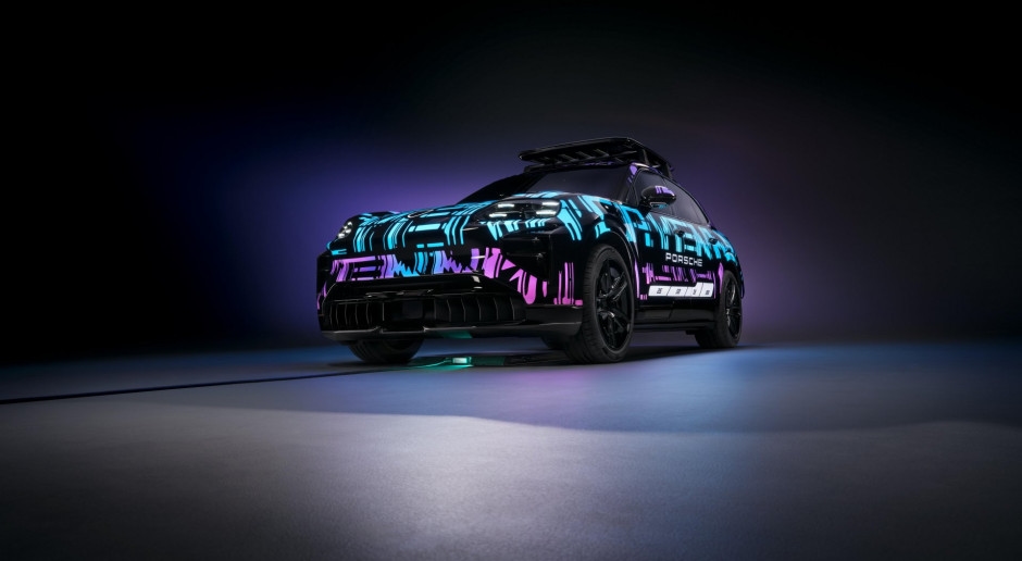 A Porsche é a primeira a introduzir tecnologia exclusiva em veículos elétricos. A Tesla precisa abrir mão da liderança.