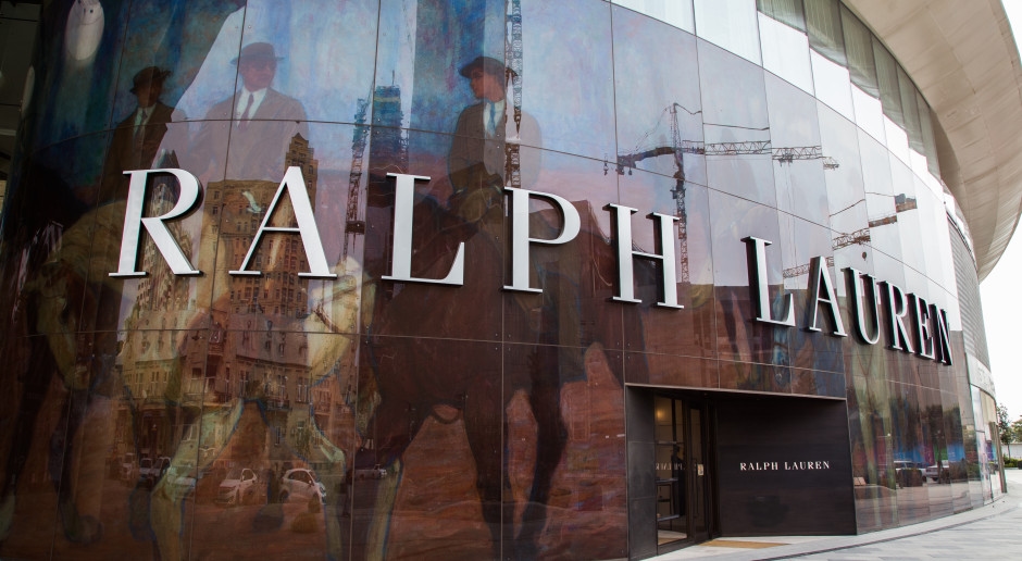 Non sai cosa indossare? Chiedi a Ralph! Il famoso marchio presenta uno stilista virtuale.