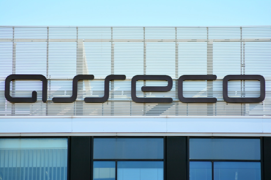 Asseco SEE, daha düşük gelir ve net kârda düşüş bildirdi. Bu durum sonuçları etkiledi.