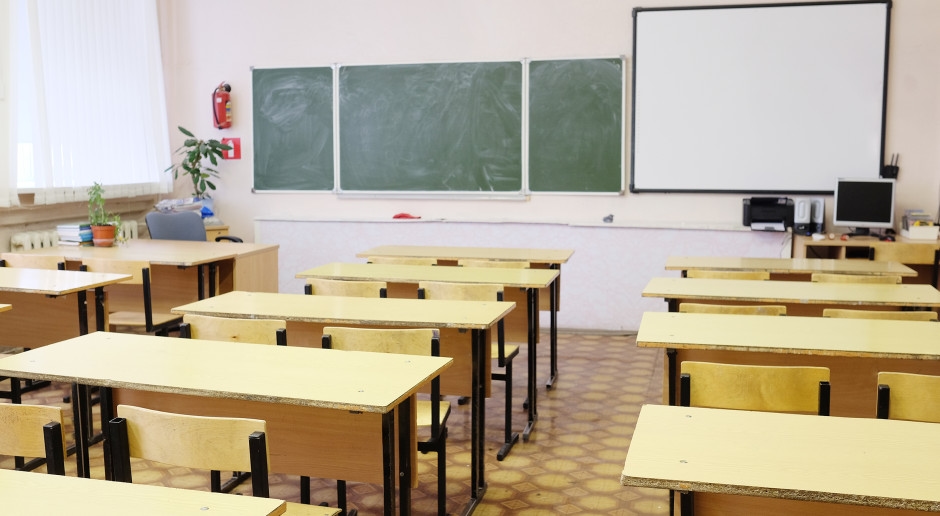 Los docentes pueden obtener más dinero. No solo un beneficio por cuenta.