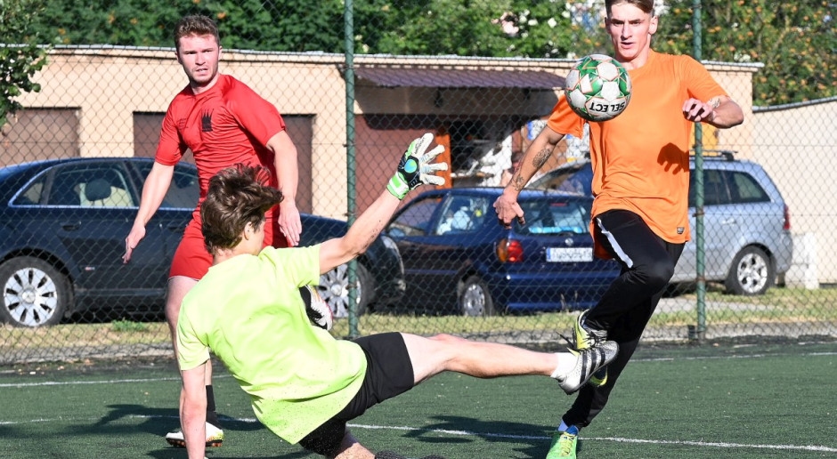 Conflict over geluidsoverlast van sportvelden, speeltuinen en skateparken. Omwonenden willen geen wijzigingen in de regelgeving.