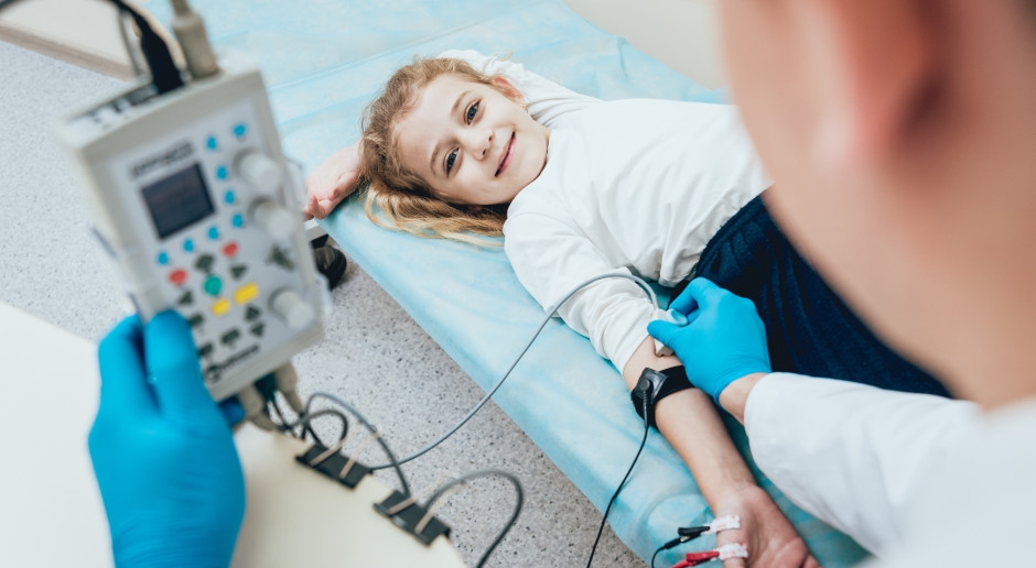 Uma nova opção de tratamento para pacientes neurológicos, com início em julho. "Isso limitará as visitas ao hospital."