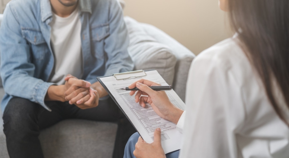 There are comments on the Psychology Profession Act. "A new education strategy is needed."