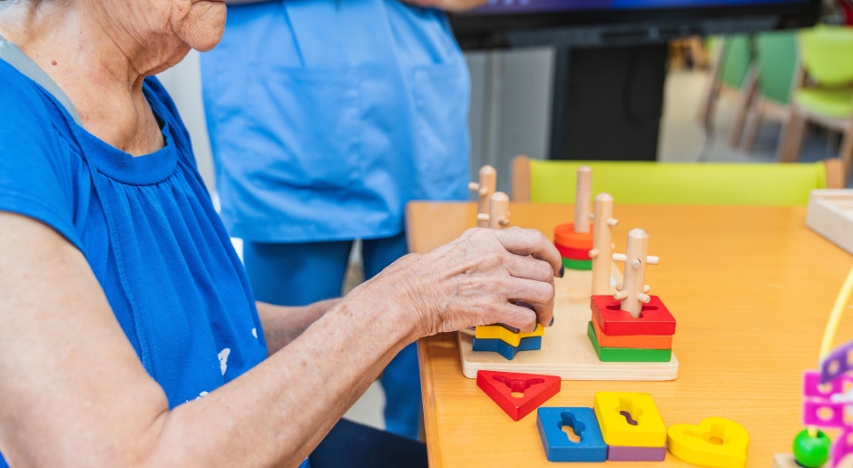 Un nuovo farmaco per le persone affette da Alzheimer. Presentati i risultati di uno studio durato due anni.