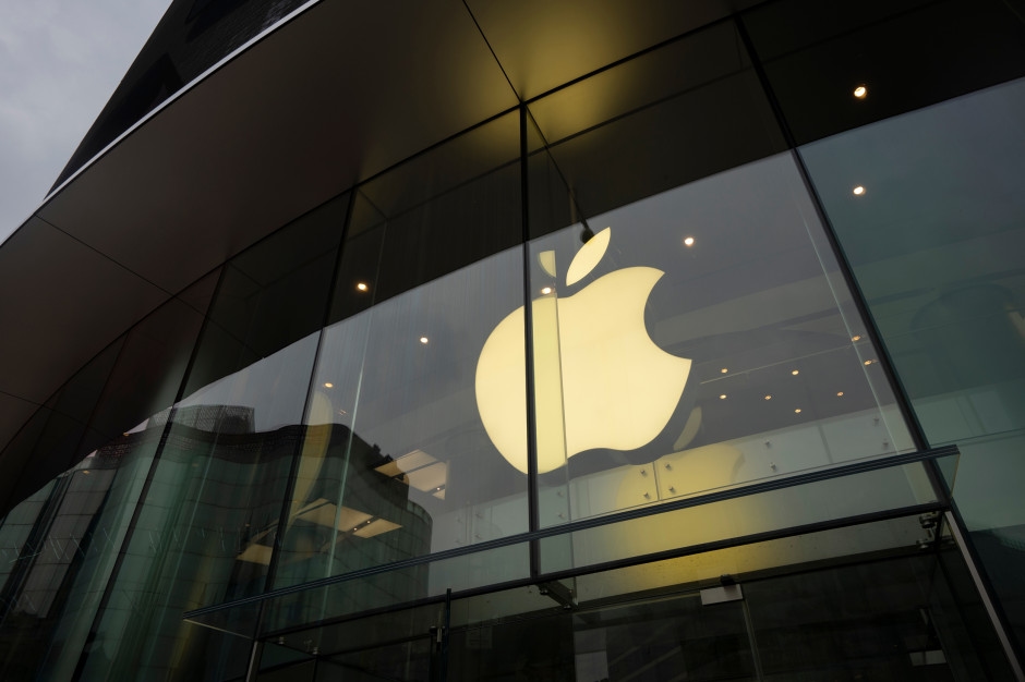Apple sob ataque de Trump e pressão aumenta. Fugir da China não será fácil