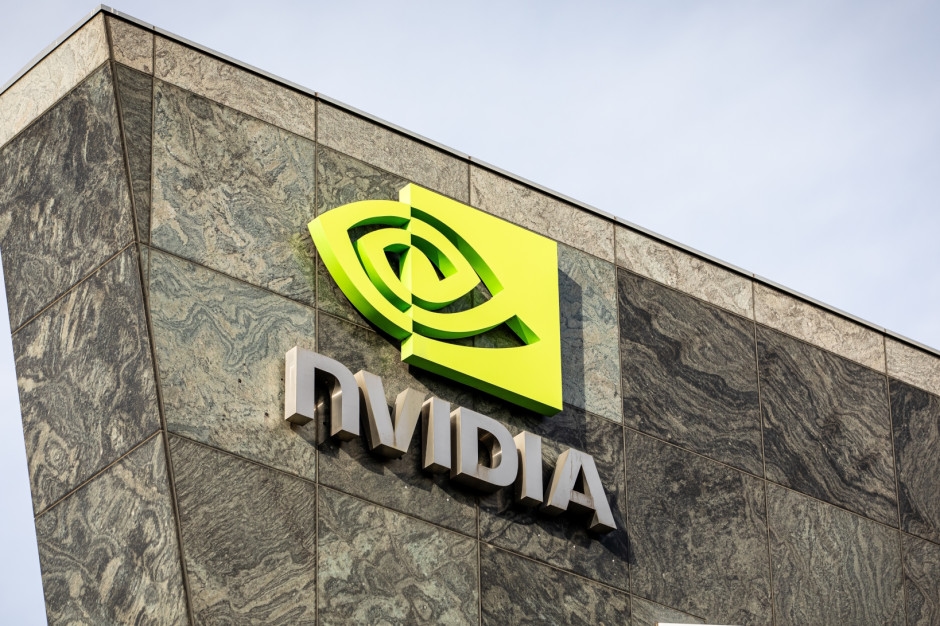Il colosso tecnologico americano sta lavorando a un nuovo chip di intelligenza artificiale per la Cina.