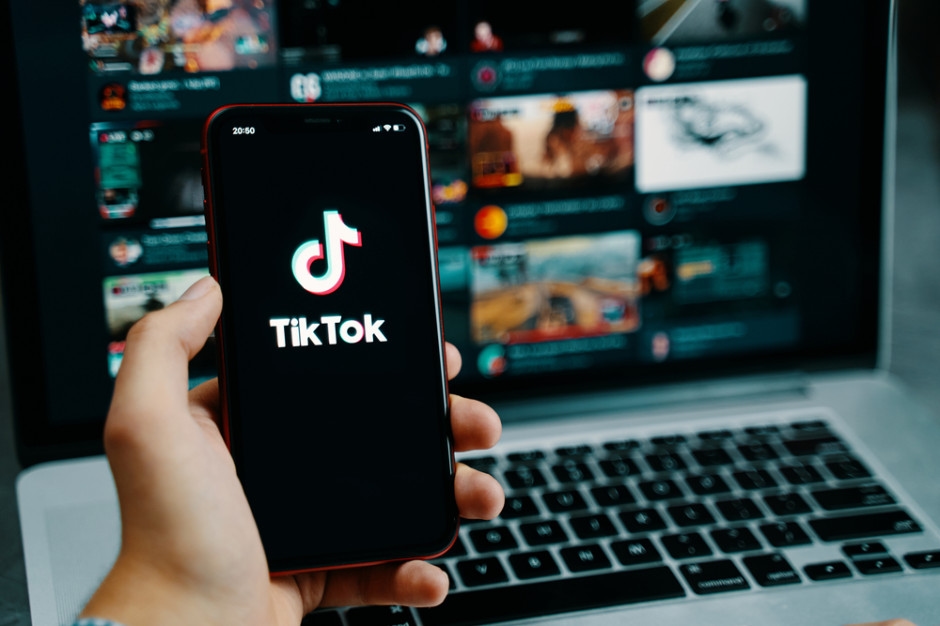 Meta e TikTok vencem batalha judicial contra a Comissão Europeia por taxas "injustas"