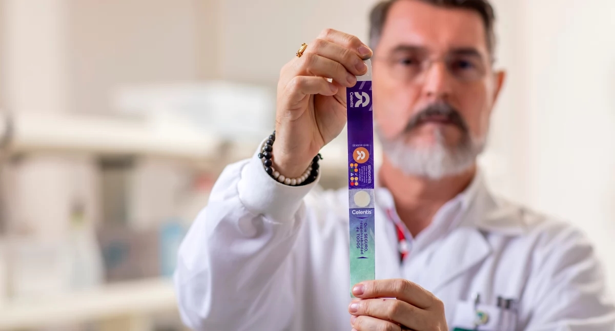 About the Date Rape Detector Bracelet: Beware, villain, before you slip a date rape drug into a woman's drink [INTERVIEW]