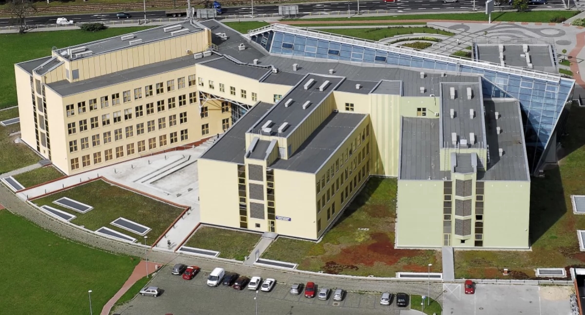 PAP e Universidade de Ciências Médicas de Poznań juntos pela ciência: combatendo a desinformação e popularizando a pesquisa