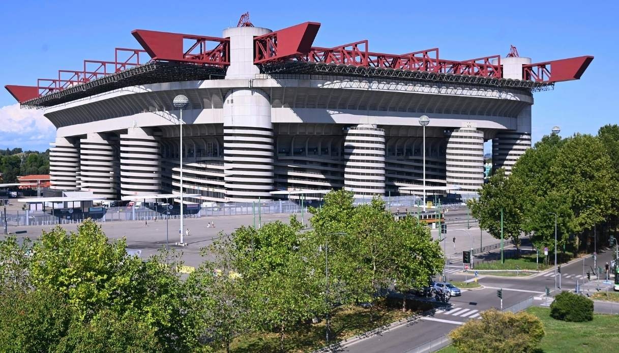 San Siro, Inter e Milan deram um ultimato: a oferta deve ser feita até 30 de setembro.