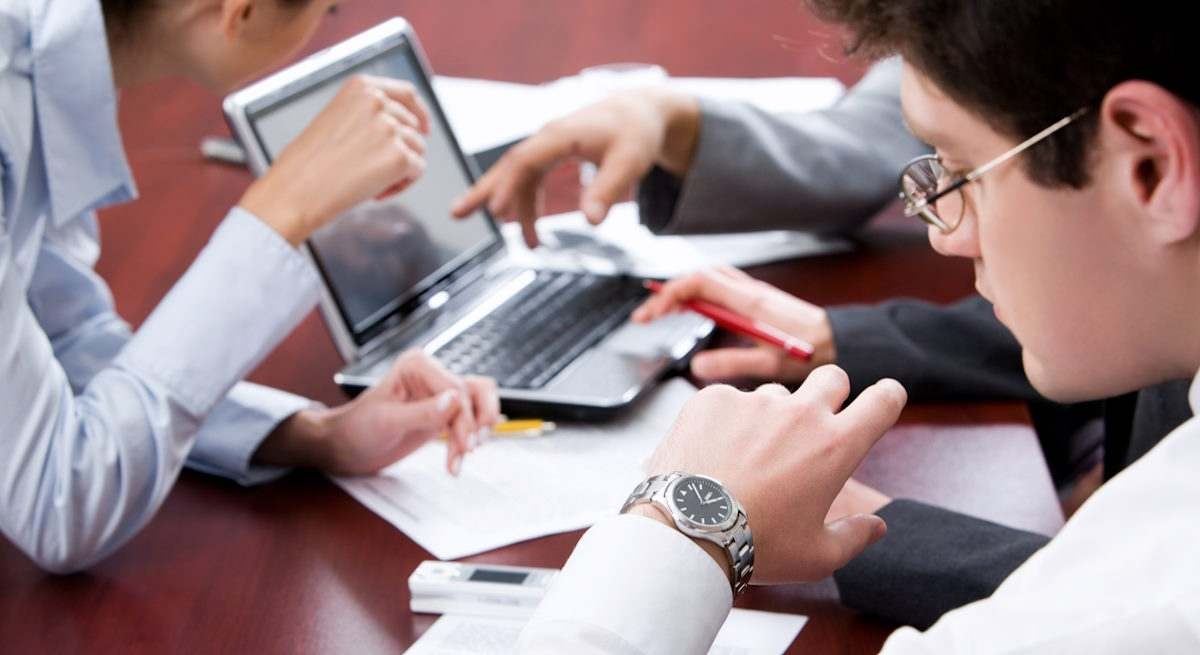 Ecco come funziona il nuovo aiuto al telelavoro in Estremadura: 2.500 euro per ogni accordo firmato con i dipendenti.