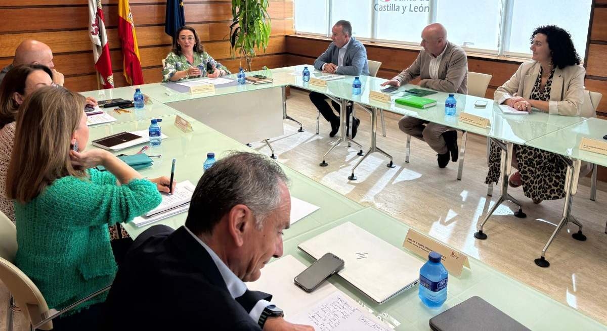 La Junta vigilará que Azucarera no repercuta el transporte a los remolacheros tras el cierre de La Bañeza
