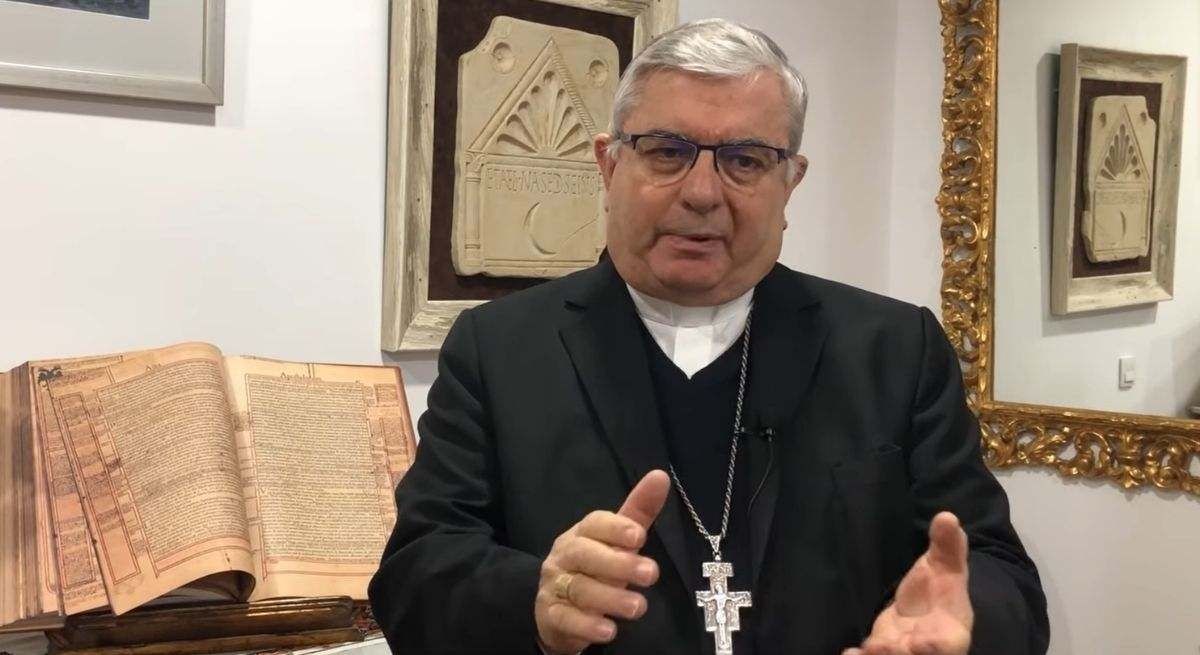 Clonano la voce dell'arcivescovo di Mérida e raccolgono centinaia di euro in donazioni.