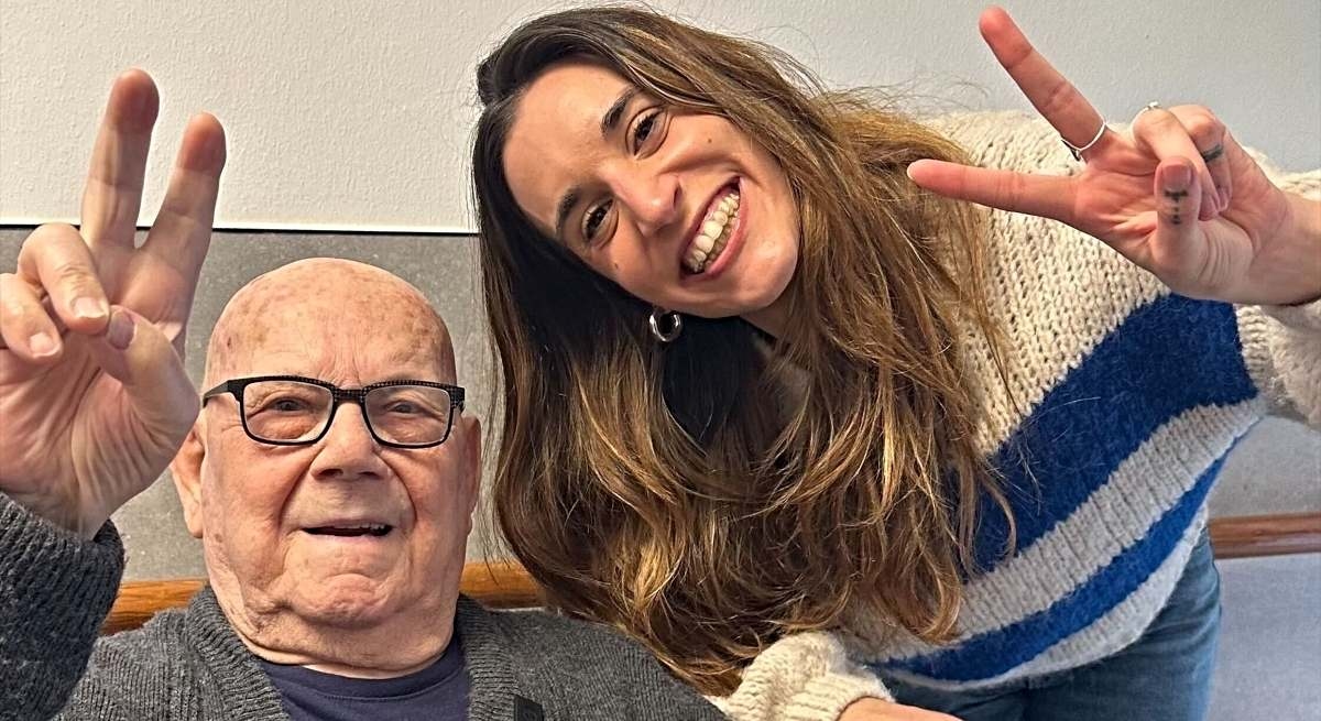 Bir milyon gönüllünün yer aldığı Adopt a Grandparent uygulaması, kapanmasını önlemek için bir SOS başlattı.