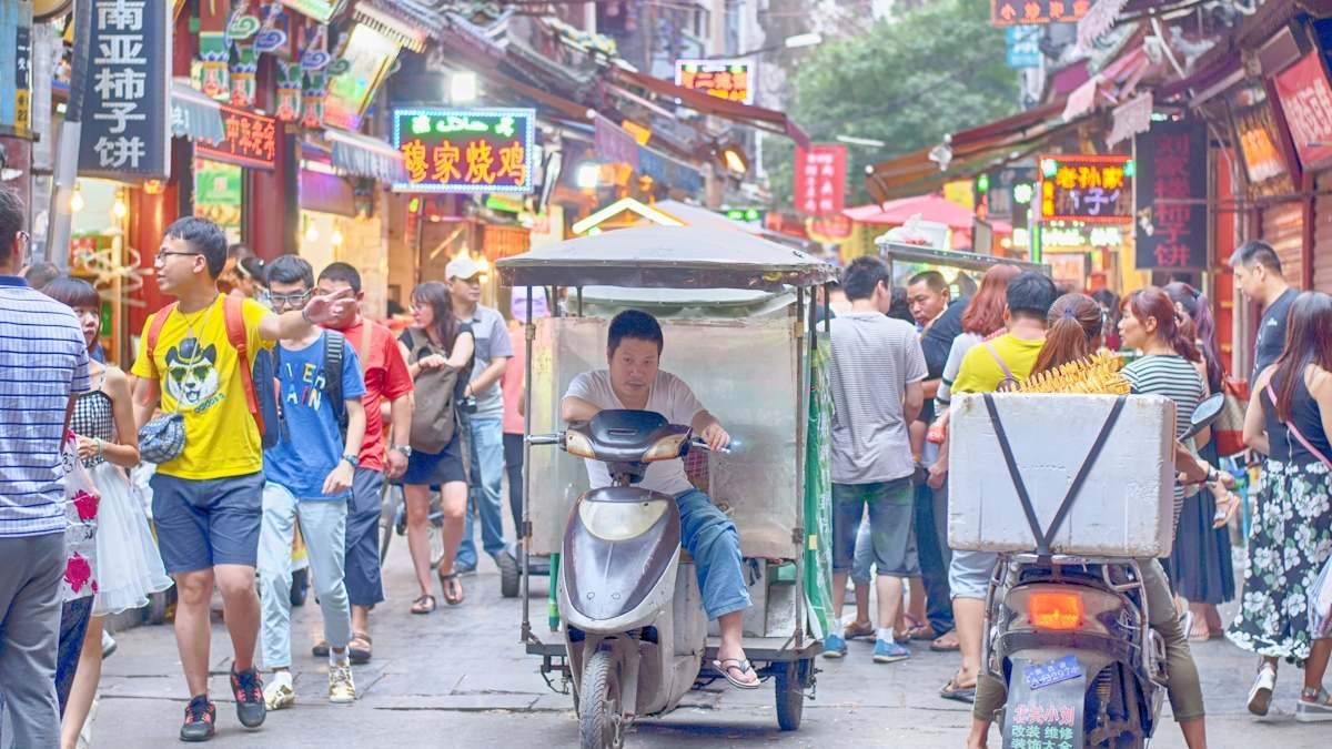China must copy Spain to resolve its economic crisis: the key lies in the way it consumes.