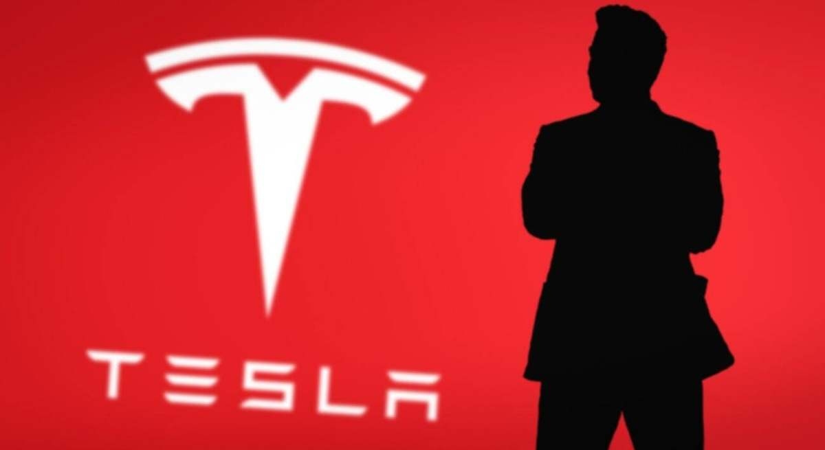 Addio Tesla: la situazione dell'azienda è così disperata che Musk ha dovuto licenziare il suo dirigente più influente.