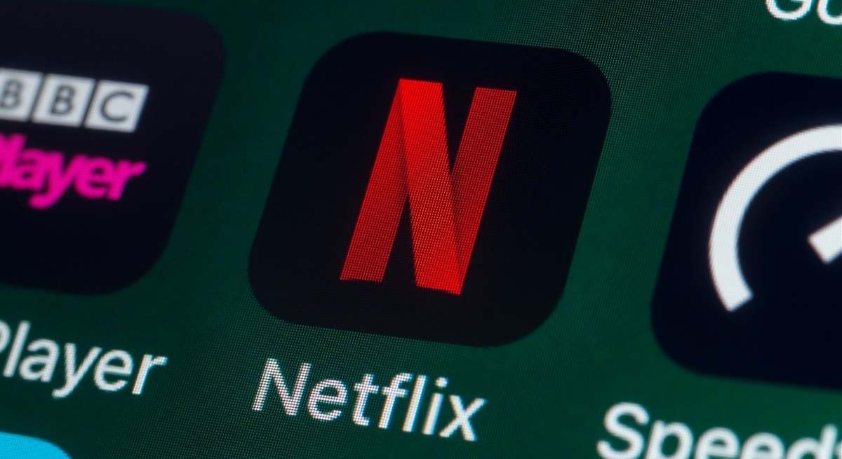 Netflix'in kârlılığı beklentileri karşılamayınca ABD'de zirveye ulaştığı endişesi arttı.