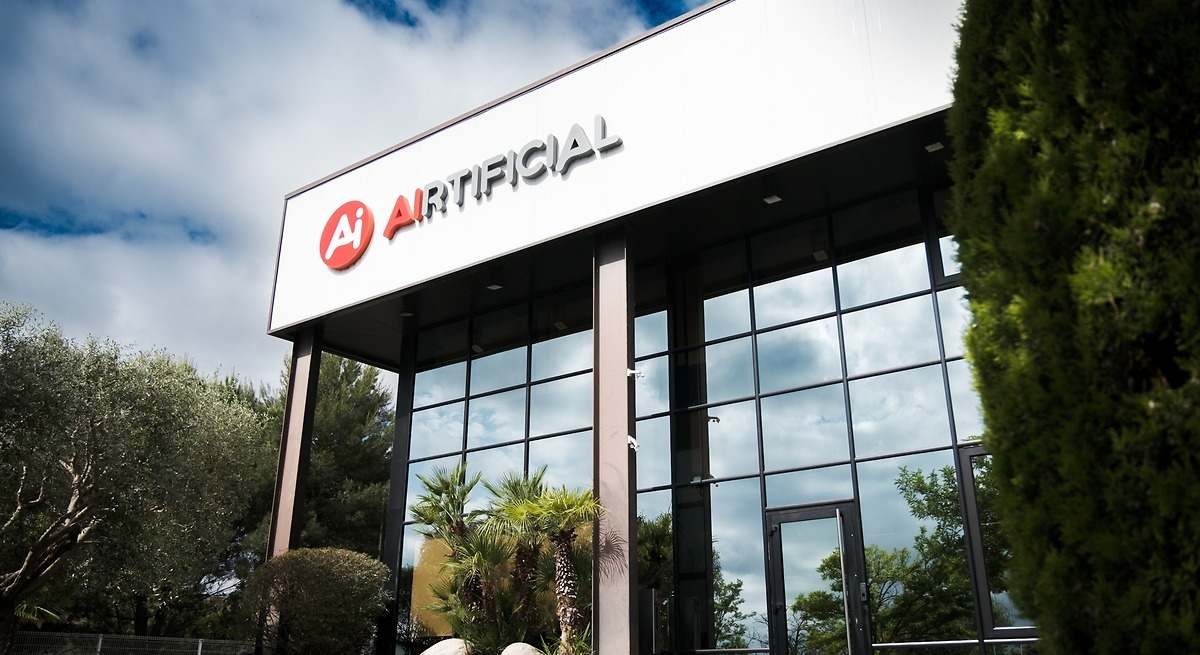 Airtificial versterkt haar expansie in Azië met een nieuw contract van 1,8 miljoen en de verplaatsing van haar hoofdkantoor naar China.