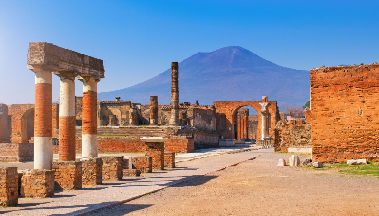 Antik Pompeii'nin spor merkezi: Palestra Grande