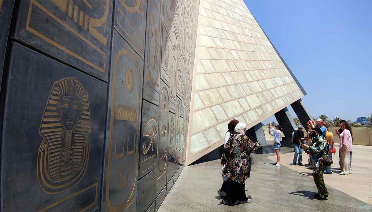 O Grande Museu Egípcio abre em 1º de novembro: o que você precisa saber antes de visitar.