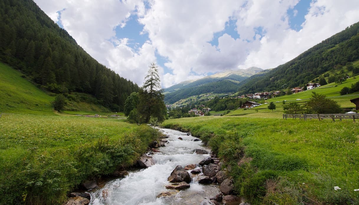 Val di Rabbi, itinerario tra cascate mozzafiato e paesaggi incontaminati