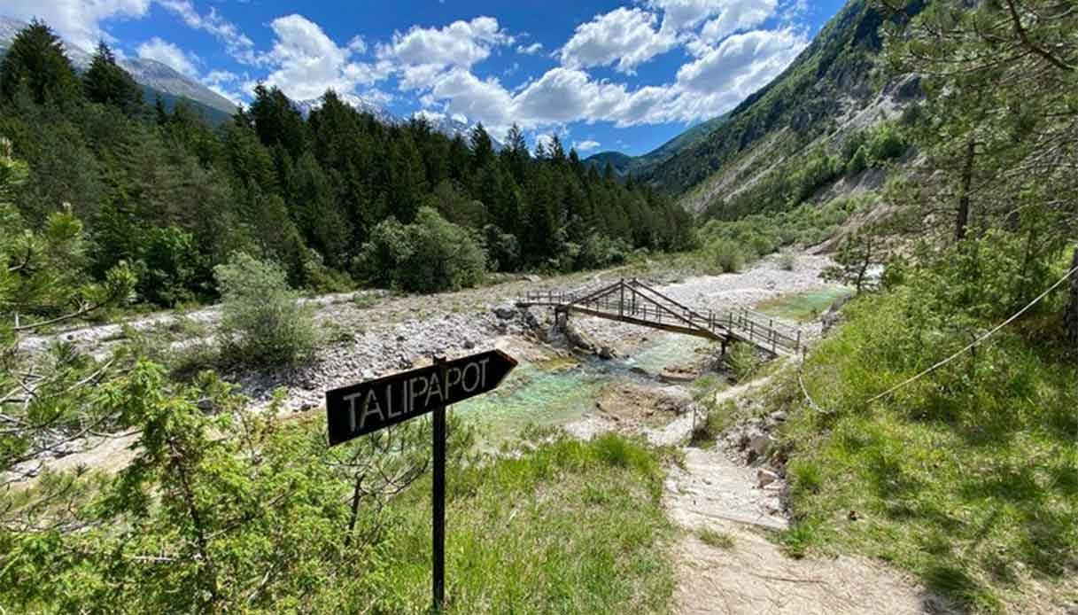 Vale de Resia, no sopé do Monte Canin, entre cavernas e nascentes de água doce