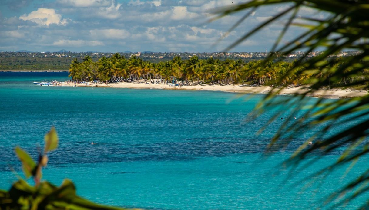 Отправляйтесь на Исла-Каталину, карибский остров, непохожий ни на один другой.