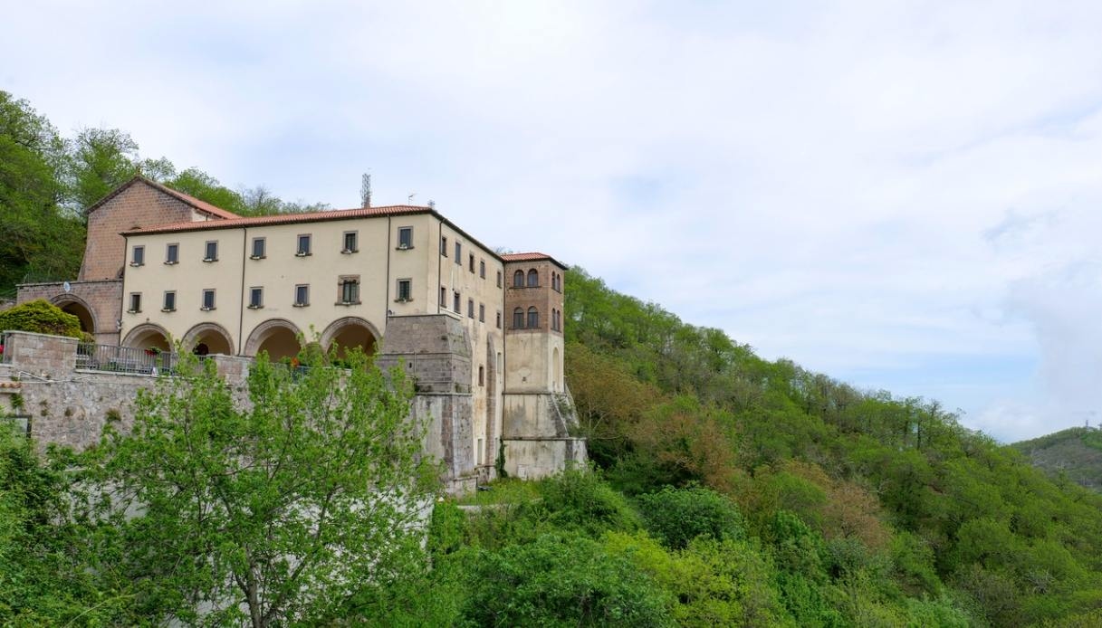 Roccamonfina, the village with the longest bruschetta in the world