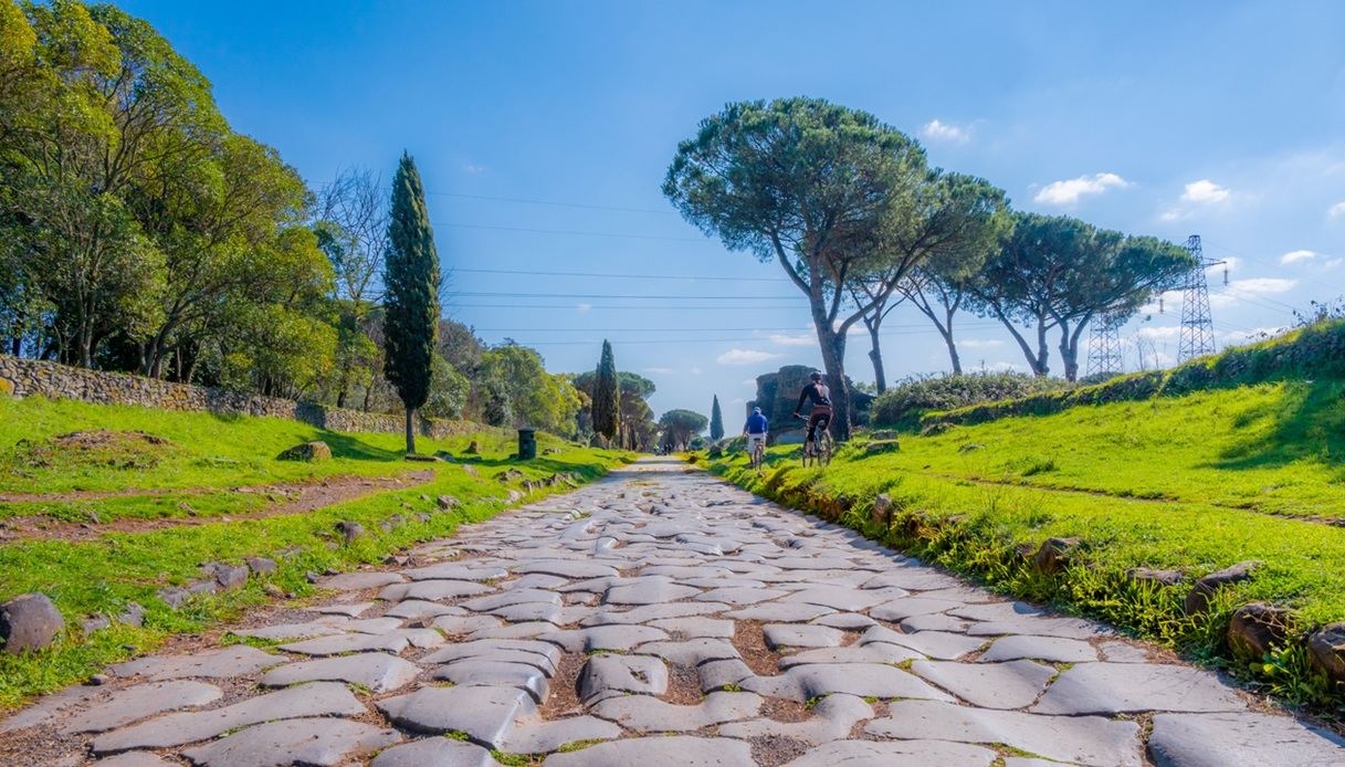 Appia-Tag 2025: Veranstaltungen von Rom nach Brindisi entlang der alten UNESCO-Welterbestraße.
