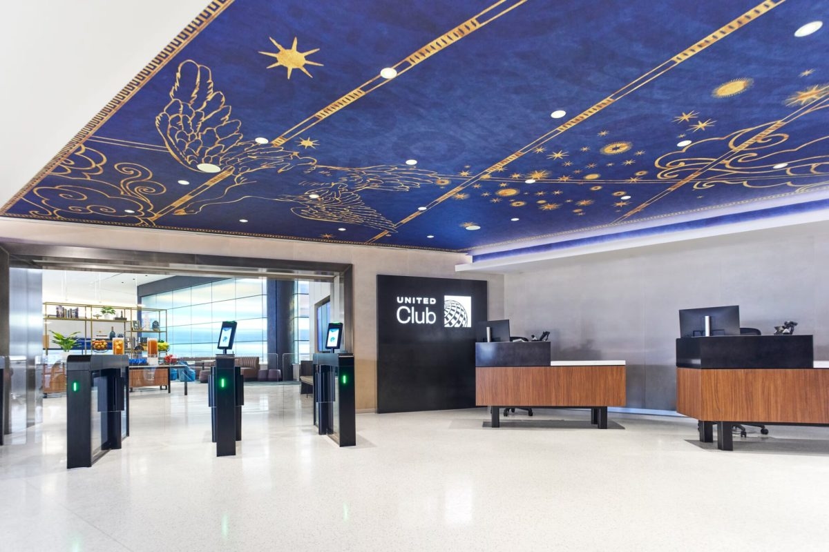 United Airlines Cancels Some Newark Flights After FAA Staff Walkout