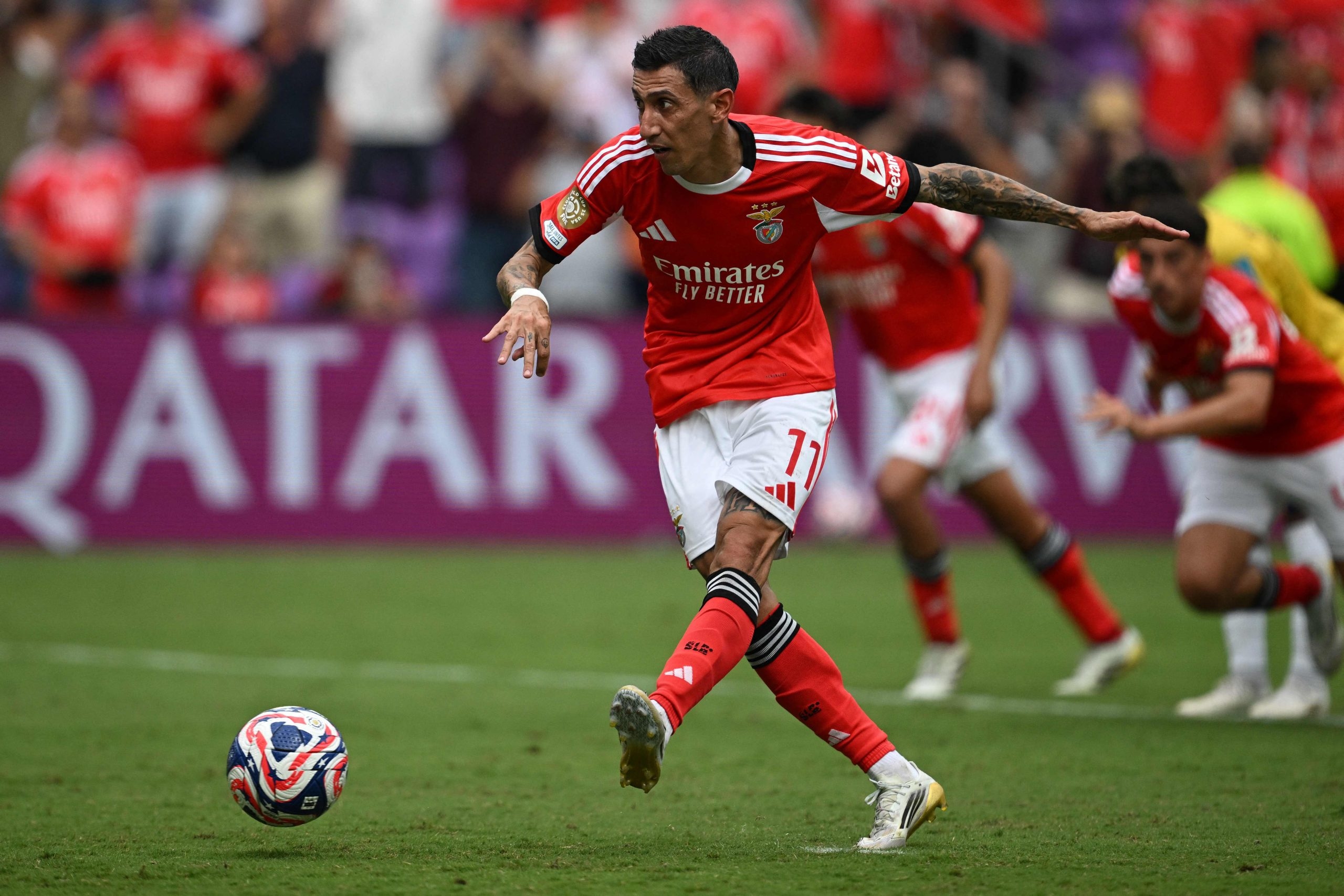 Benfica thrash Auckland City 6-0