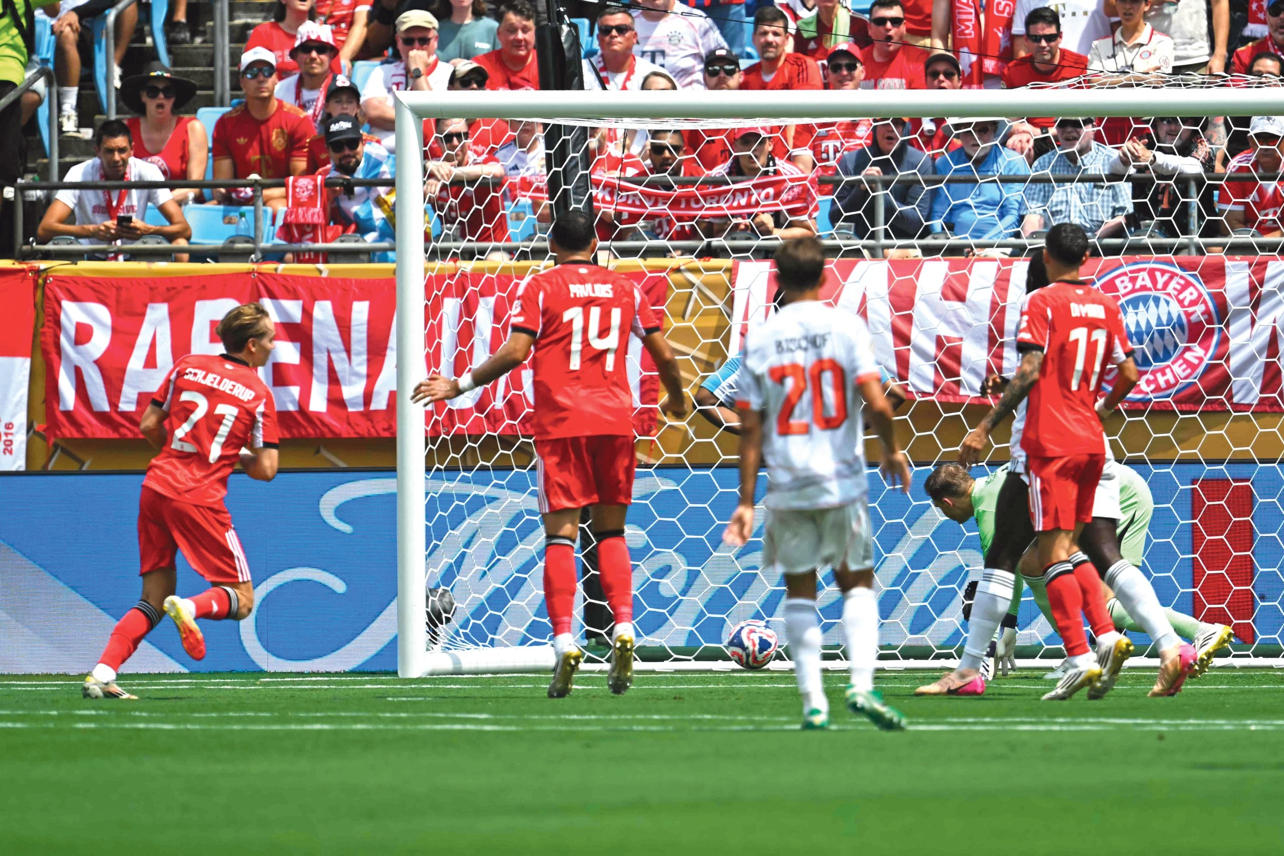 Benfica ve FC Porto: Spektrumun zıt uçlarında