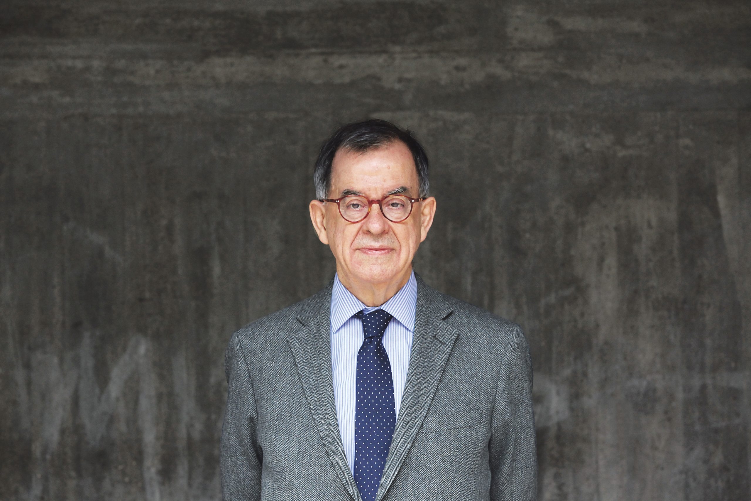Guilherme d'Oliveira Martins. 'The Generation of 70 criticized us to make us better'