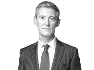 Бесстыдно и трусливо вмешиваться в правосудие.