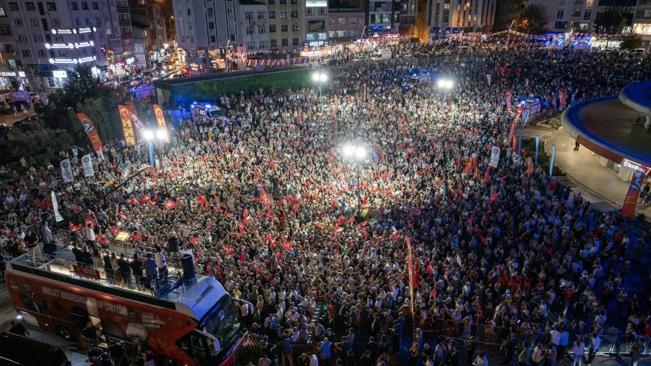 Eles não serão capazes de ficar na frente do povo