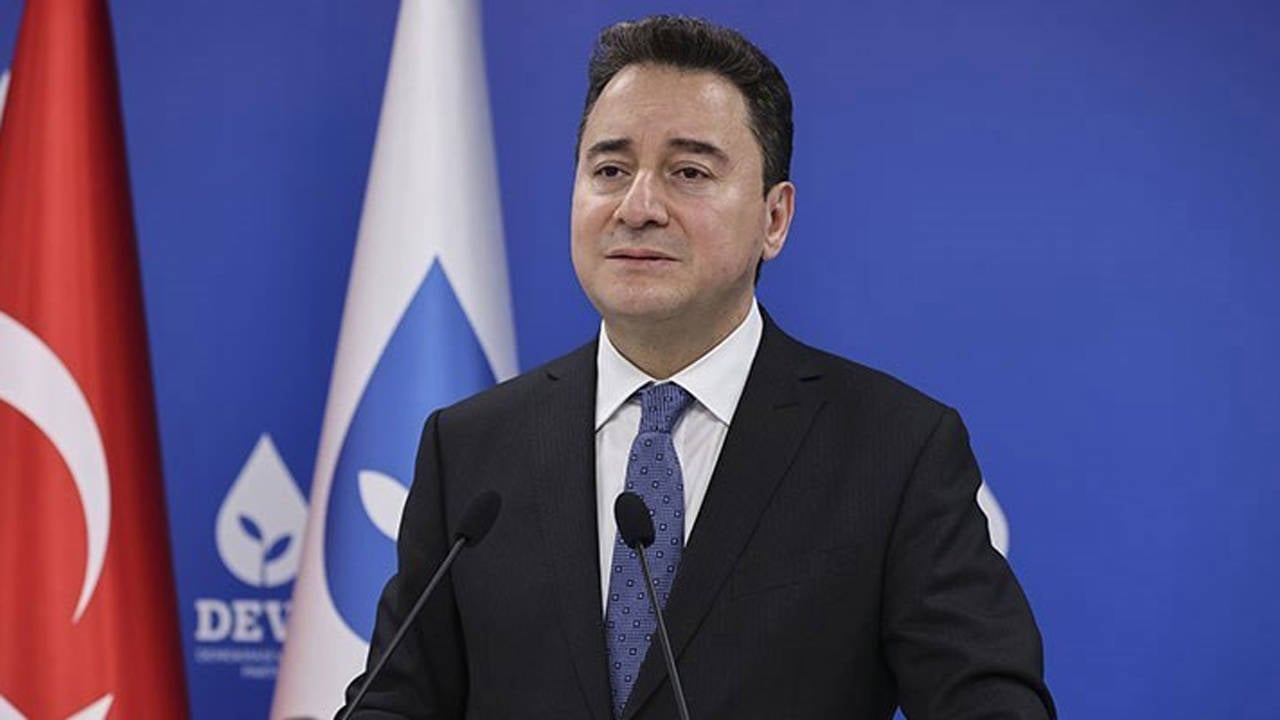 He denied the rumours that he would switch to the AKP.