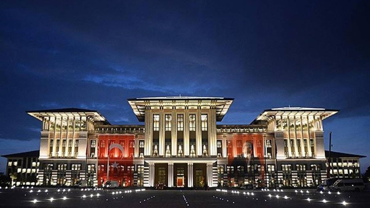 Savings barely passed through the Palace