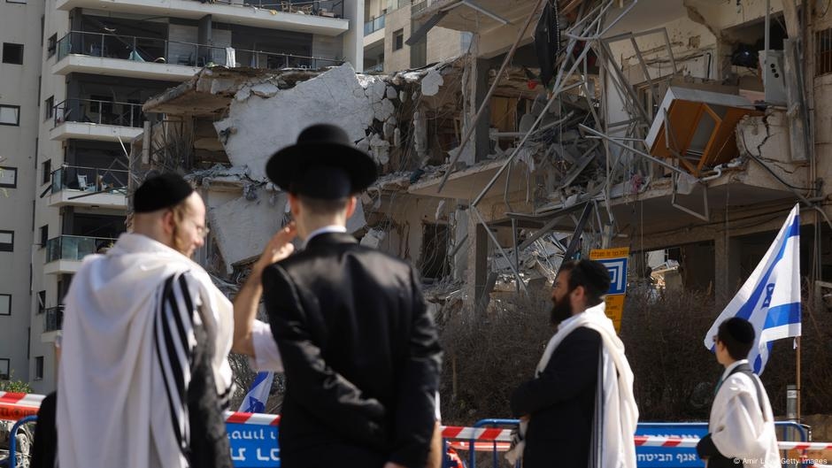 News compact: Apparently dead in Iran's attacks on Israel